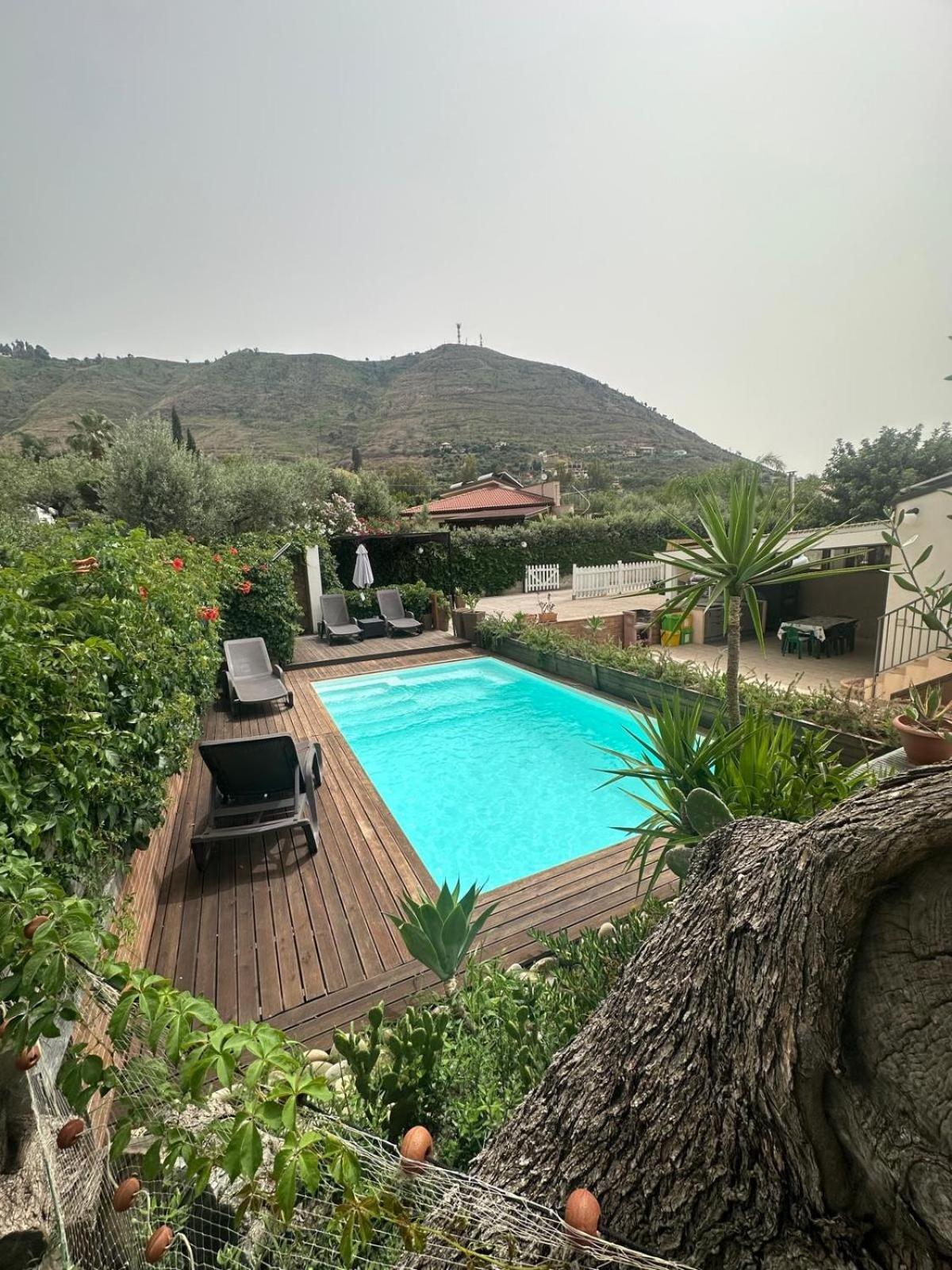 Villa Giorgia تْشيفالو المظهر الخارجي الصورة